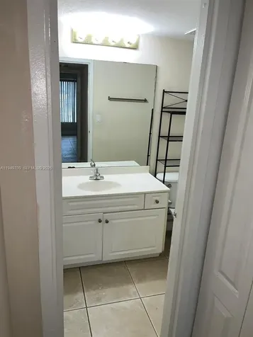5221 Geneva Way Doral FL 33166