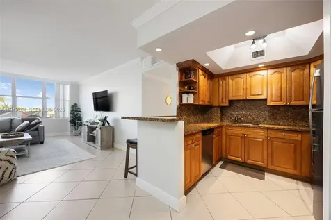 7441 Wayne Avenue Miami Beach FL 33141