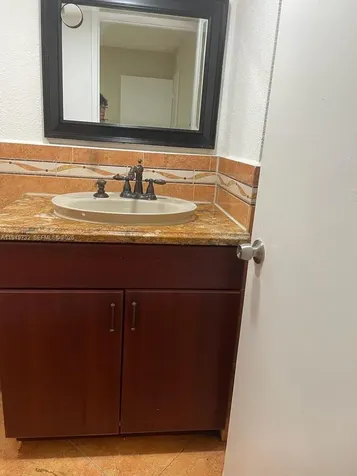 7075 NW 186th Street Hialeah FL 33015