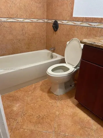 7075 NW 186th Street Hialeah FL 33015