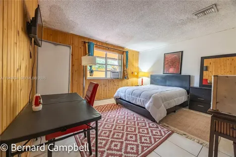 Hallandale Beach FL 33009