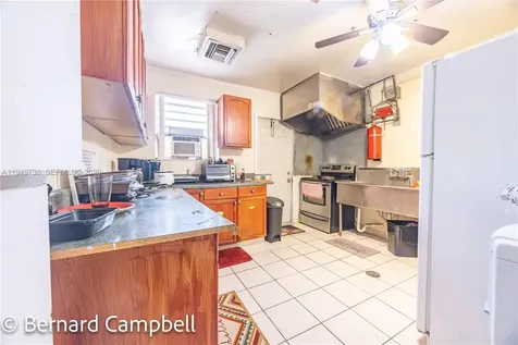 Hallandale Beach FL 33009