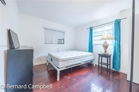 Hallandale Beach FL 33009