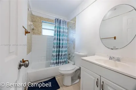 Hallandale Beach FL 33009