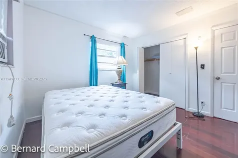 Hallandale Beach FL 33009