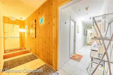 Hallandale Beach FL 33009