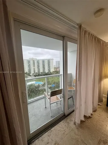 19201 Collins Avenue Sunny Isles Beach FL 33160