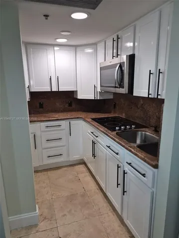 19201 Collins Avenue Sunny Isles Beach FL 33160