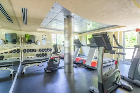 110 Washington Avenue Miami Beach FL 33139