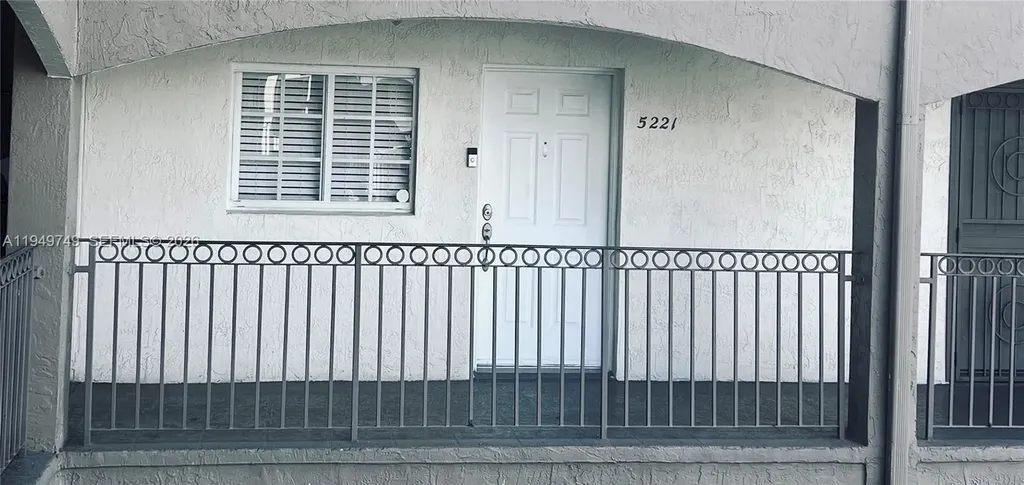 8851 NW 119th Street Hialeah Gardens FL 33018
