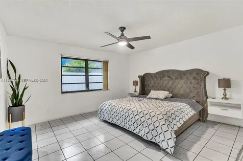 806 NE 6th Street Hallandale Beach FL 33009