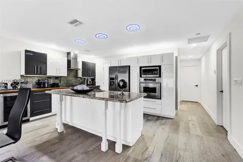 806 NE 6th Street Hallandale Beach FL 33009