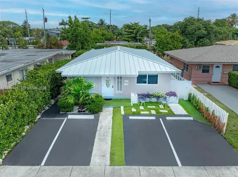 806 NE 6th Street Hallandale Beach FL 33009