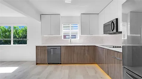 806 NE 6th Street Hallandale Beach FL 33009