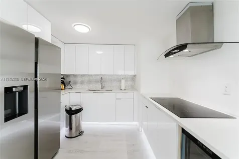 806 NE 6th Street Hallandale Beach FL 33009