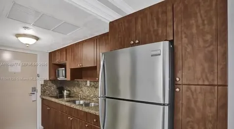 19201 Collins Avenue Sunny Isles Beach FL 33160