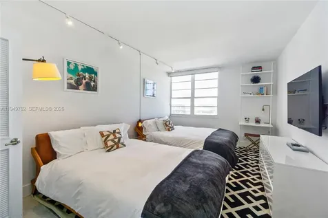 100 Lincoln Road Miami Beach FL 33139