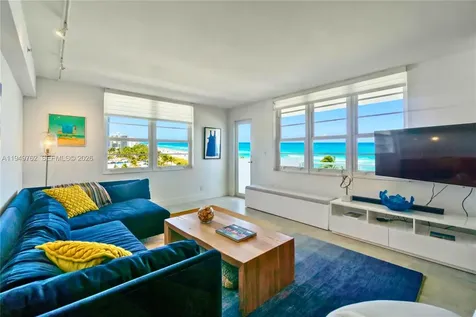 100 Lincoln Road Miami Beach FL 33139