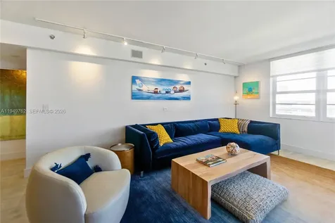 100 Lincoln Road Miami Beach FL 33139