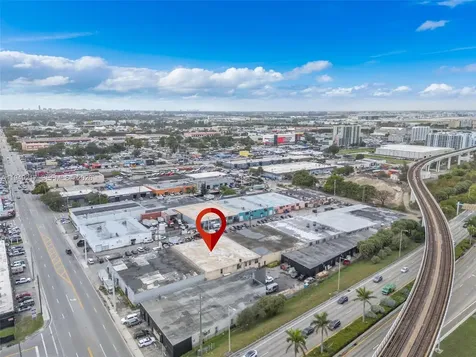 3904 NW 32nd Avenue Miami FL 33142