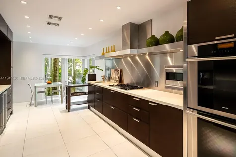 5907 Riviera Drive Coral Gables FL 33146