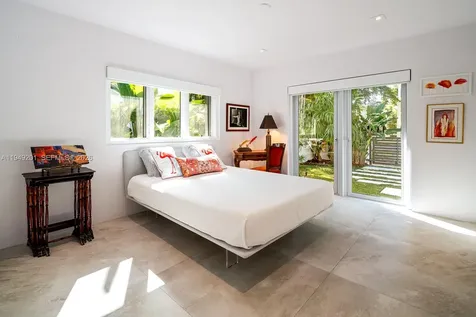5907 Riviera Drive Coral Gables FL 33146