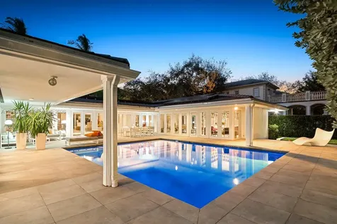 5907 Riviera Drive Coral Gables FL 33146
