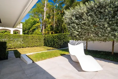 5907 Riviera Drive Coral Gables FL 33146