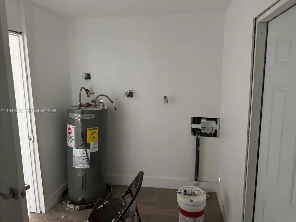 2910 NW 25th Street Fort Lauderdale FL 33311