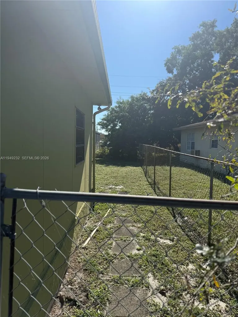 2910 NW 25th Street Fort Lauderdale FL 33311