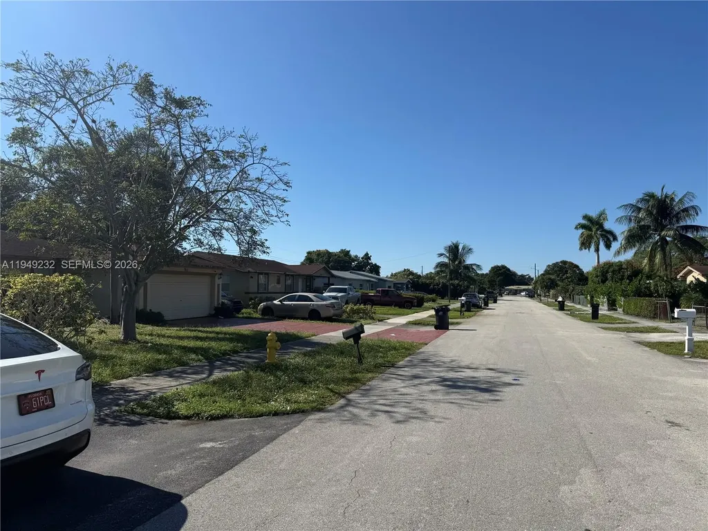 2910 NW 25th Street Fort Lauderdale FL 33311