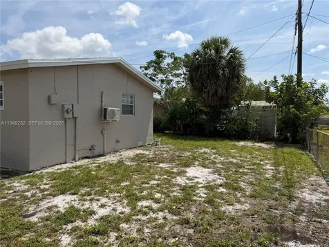 2910 NW 25th Street Fort Lauderdale FL 33311