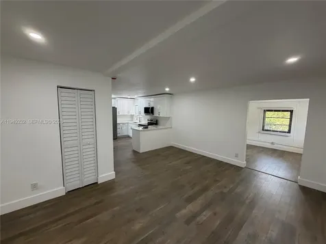 2910 NW 25th Street Fort Lauderdale FL 33311