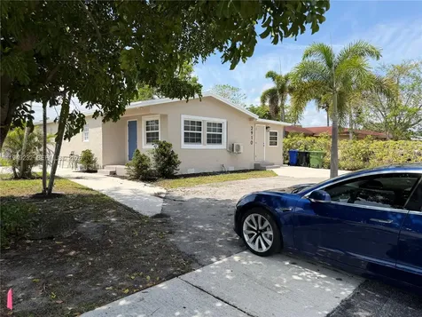 2910 NW 25th Street Fort Lauderdale FL 33311