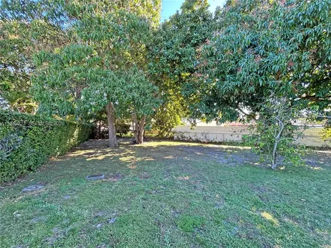 13025 NW 21st Avenue Miami FL 33167