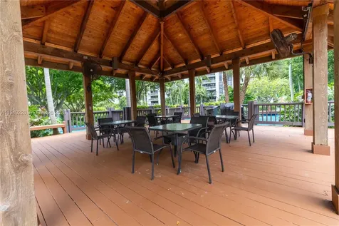 4000 Towerside Terrace Miami FL 33138