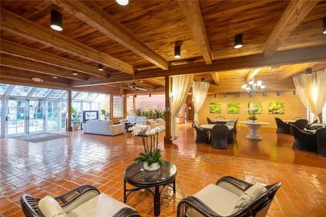4000 Towerside Terrace Miami FL 33138