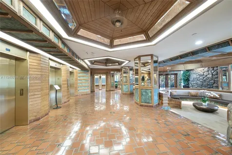 4000 Towerside Terrace Miami FL 33138