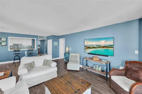 380 Seaview Court Marco Island FL 34145