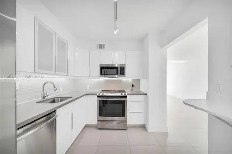 100 Bayview Drive Sunny Isles Beach FL 33160