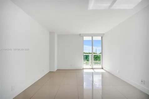 100 Bayview Drive Sunny Isles Beach FL 33160