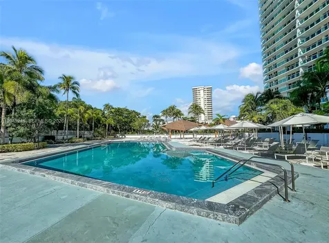 100 Bayview Drive Sunny Isles Beach FL 33160