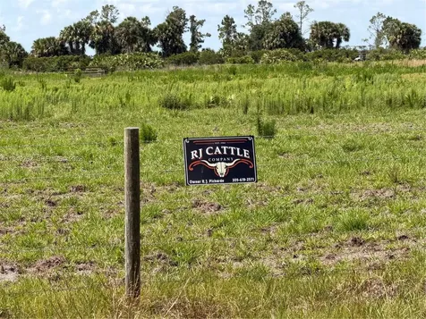 27325 NW 72 Okeechobee FL 34972
