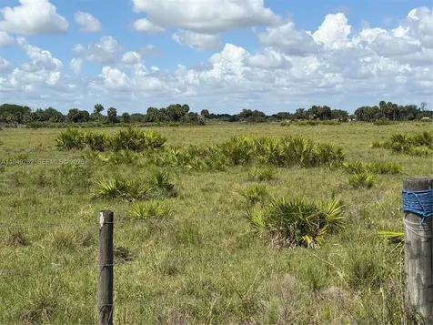 27325 NW 72 Okeechobee FL 34972