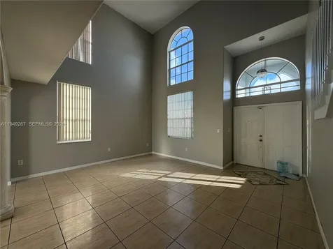 15364 SW 32nd Terrace Miami FL 33185