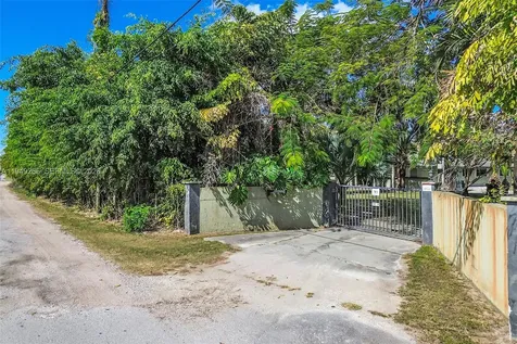 18975 SW 224th Street Miami FL 33170