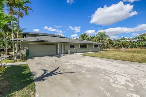 18975 SW 224th Street Miami FL 33170