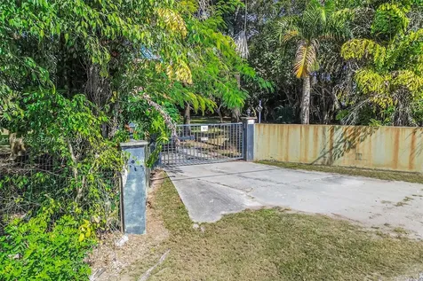 18975 SW 224th Street Miami FL 33170