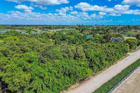 18975 SW 224th Street Miami FL 33170