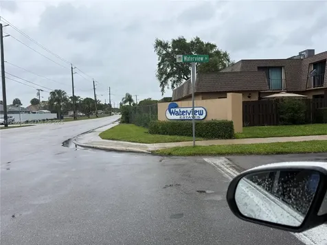 1802 Waterview Circle Palm Springs FL 33461